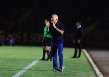 Octavio Zambrano: «Conozco y respeto mucho a Eduardo Lara, su equipo defiende muy bien» 