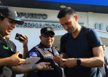 El técnico campeón del mundo, Lionel Scaloni, ya está en El Salvador
