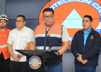 Advertencia para cinco municipios por actividad volcánica