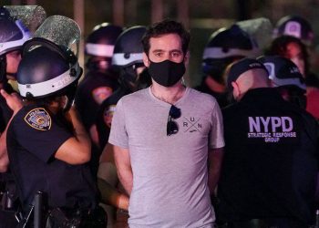 Nueva York indemnizará a manifestantes contra el racismo acosados por la policía