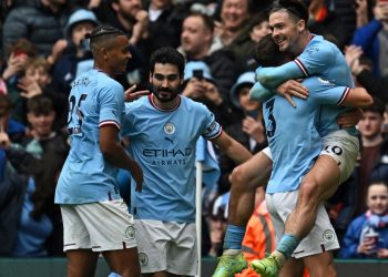 El City barre 4-1 al Liverpool, Arsenal gana por mismo resultado al Leeds