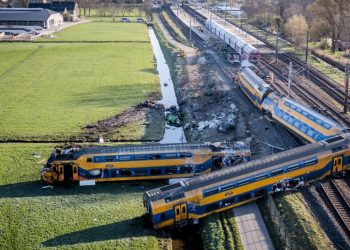Un muerto y decenas de heridos en un accidente de tren en Países Bajos