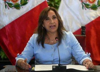 Desaprobación a presidenta de Perú alcanza su nivel más alto
