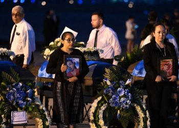 Guatemala recibe restos de otros dos migrantes muertos en incendio en México