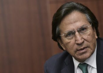 Expresidente peruano, Alejandro Toledo, se entregó en EE. UU. para su extradición a Perú