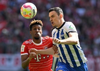Bayern Múnich gana 2-0 al Hertha Berlín y recupera el liderato