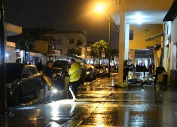 Diez muertos y tres heridos por ataque a balazos en Ecuador