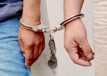 Hermanos son condenados a 15 y 10 años de cárcel por robar vehículo en San Salvador