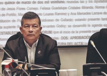 Manuel Flores es precandidato del FMLN para comicios 2024