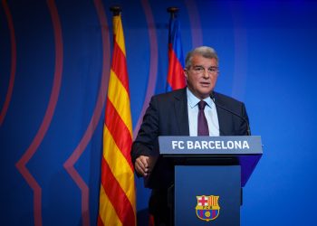 Laporta dice que el Barcelona no compró árbitros y denuncia una campaña de desprestigio