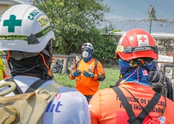 Socorristas de instituciones de primera respuesta reciben el Curso de Rescate de Estructuras Colapsadas