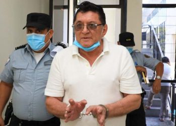 Fiscalía presenta en juzgado de paz de San Salvador nueva acusación contra Catalino Miranda 