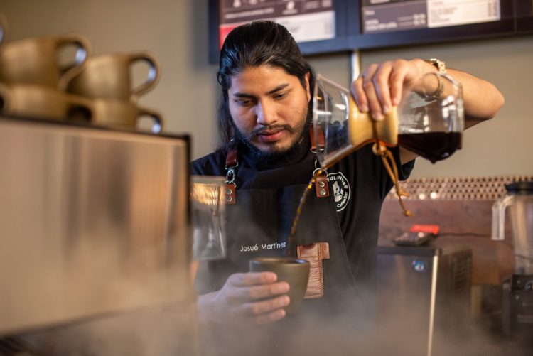La Escuela de Café busca posicionar a escala mundial el consumo del café de El Salvador por su calidad diferenciadora.