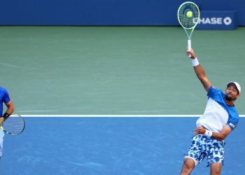 Marcelo Arévalo y Jean-Julien Rojer superaron a los hermanos Tsitsipas en el Masters de Montercalo