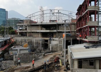 Mercado Escalón tiene el 70 % de avance en construcción, dice Durán