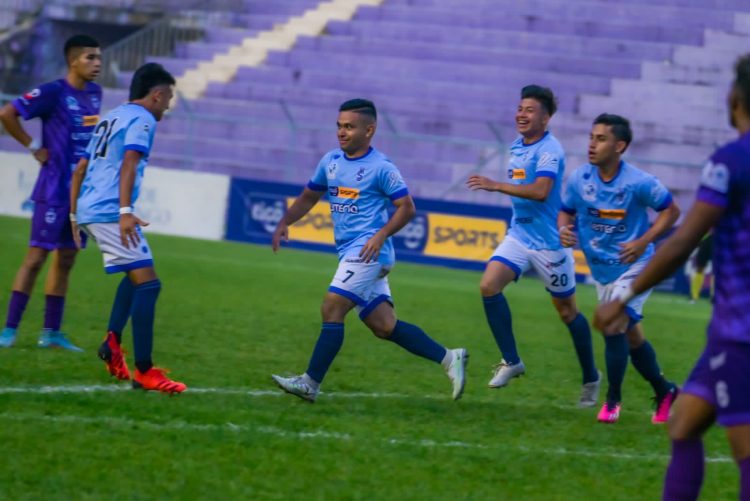 Alacranes recibió en su estadio a San Salvador, pero terminó cayendo por 1-2. Foto/@SanSalvador_FC