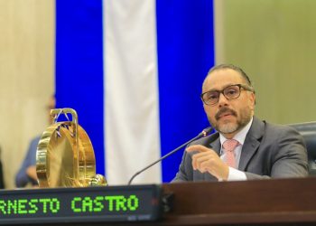 Diputados cian se reúnen con salvadoreños en Nueva York