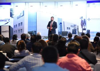 AFP CONFIA promueve la formación financiera en El Salvador