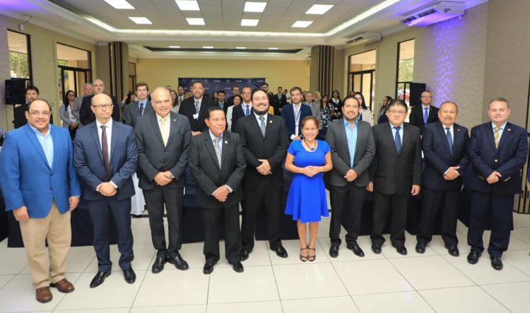 El evento fue inaugurado por autoridades del Gobierno y personeros de la Comisión Latinoamericana de Aviación. Foto / Edison González.