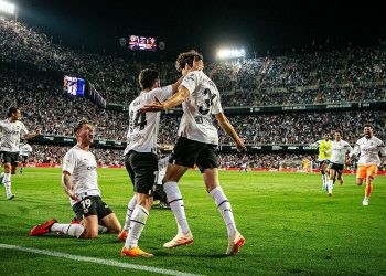 Valencia se impuso al Valladolid y da un respiro en la zona del descenso
