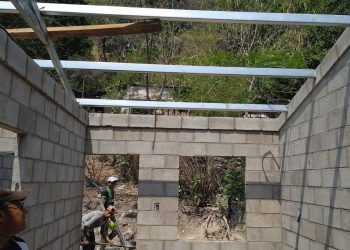 Construcción de casas avanza en un 70 % en Anamorós, La Unión
