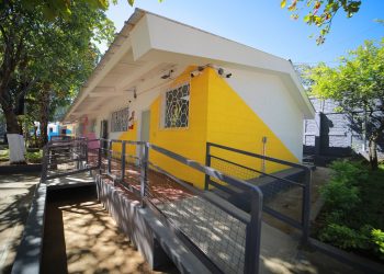 El Ministerio de Educación entrega modernas instalaciones a instituto de Moncagua, San Miguel