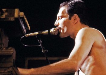 Subastarán objetos emblemáticos de colección privada de Freddie Mercury