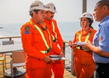 Autoridades inspeccionan restaurantes de La Libertad y alrededores de lago de Coatepeque para garantizar bienestar de turistas