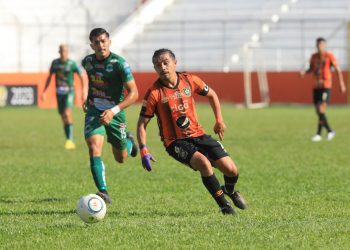 Gerson Mayén, volante de Águila: «Si un equipo de afuera quiere de mis servicios yo también quisiera salir»