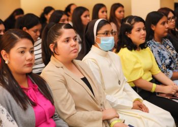 La Universidad Pedagógica desarrolla congreso sobre el bienestar de la primera infancia