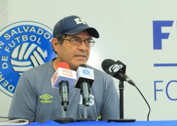 Hugo Pérez podría echar mano de varios legionarios para la gira en Asia