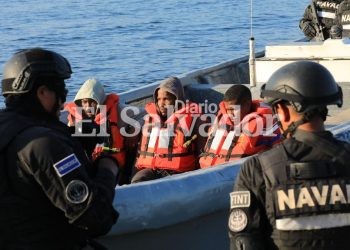 Gabinete de Seguridad presenta a tres colombianos detenidos con más de 1.2 toneladas de cocaína