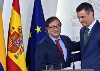Petro pide a España ayuda para sacar al ELN de listas internacionales de terrorismo