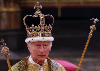 Carlos III es coronado en una histórica ceremonia en Londres
