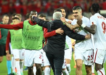 La Roma de Mourinho se clasifica a la final de la Europa League