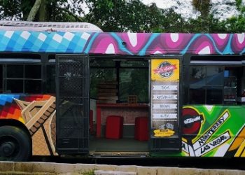 Una opción para degustar comidas y bebidas sobre ruedas en El Salvador