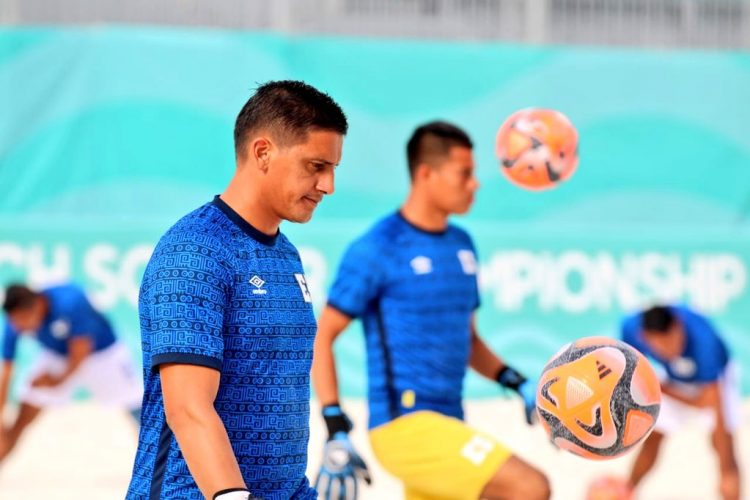 Eliodoro Portillo, portero de la Azul playera. Foto: Fesfut
