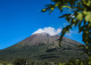 Protección Civil emite aviso por aumento de actividad sísmica en volcán Chaparrastique  