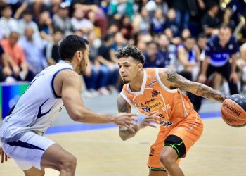 Santa Tecla toma ventaja en las finales de la Liga Mayor de Baloncesto