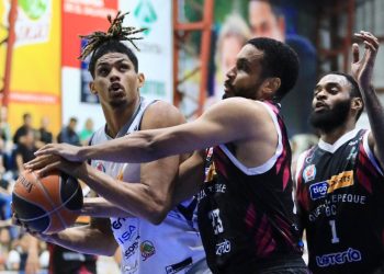 Santa Tecla y San Salvador toman ventaja en las semifinales de la Liga Mayor de Baloncesto