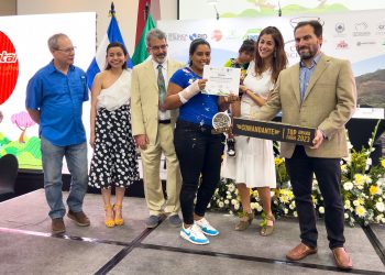 Finca Mileydi gana la Taza de la Excelencia 2023