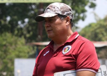 Efrén Marenco vuelve a su cargo de entrenador de categoría de reserva en FAS