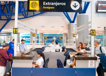 Aeropuerto de El Salvador ha atendido a más 1.3 millones de turistas