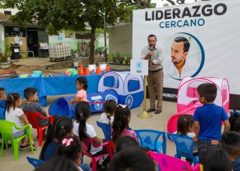 Alcaldía de Zaragoza entrega uniformes e implementos deportivos a Centro de Bienestar Integral