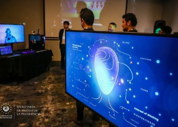 Salvadoreños en el exterior impulsan ecosistema de innovación en el país