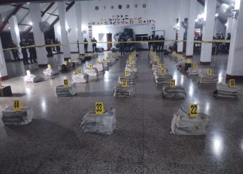 Decomisan en Guatemala más de una tonelada de cocaína en lancha en el Pacífico