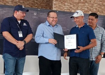 Excombatientes y veteranos de la zona paracentral reciben incentivos
