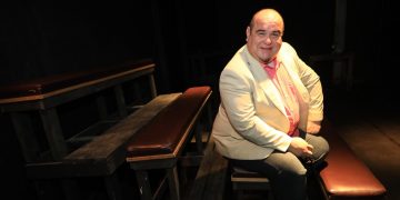 «La palabra triunfo está bien como una parte de la realización, pero a mí me gusta más la plenitud»: Omar Renderos, actor salvadoreño