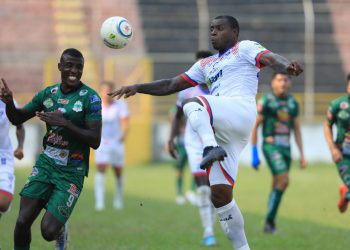 Firpo derrota 2-0 a Dragón y casi se sacude la carga del descenso