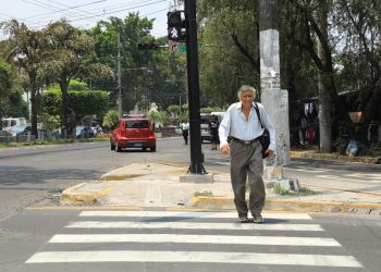 Más de 1,000 semáforos peatonales serán instalados a escala nacional